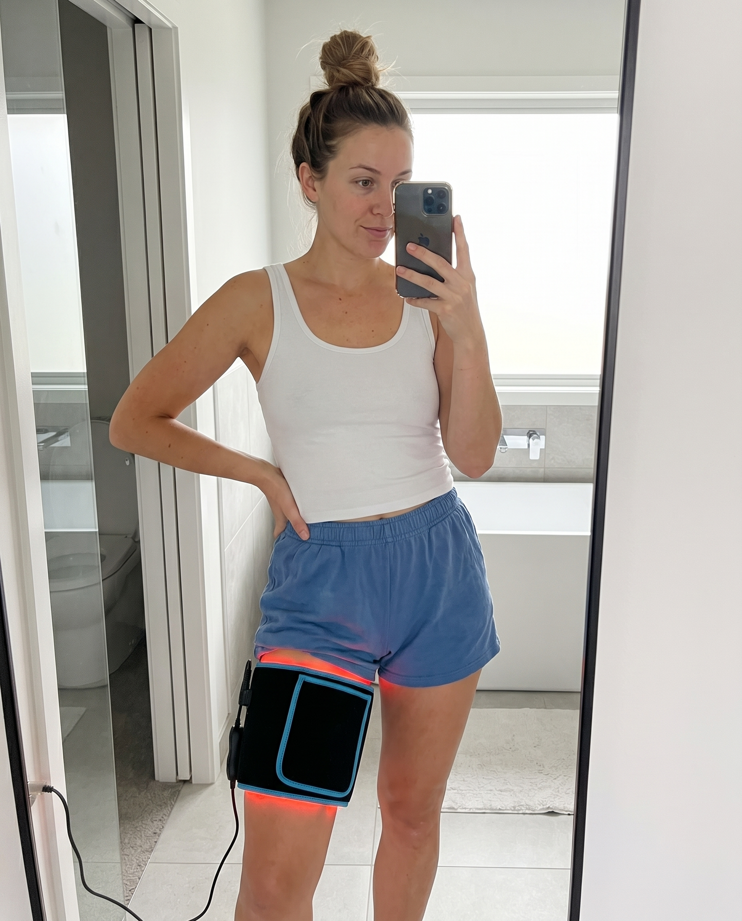 Customer review — PhotoMed BandV2 mirror selfie