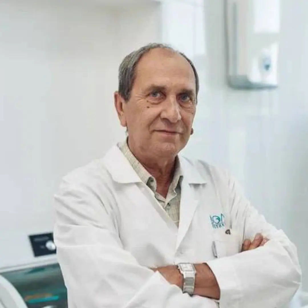 Dr. Mateo Rivas
